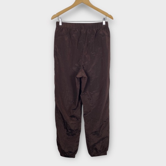 GapFit Lustre Windbreaker Jogger Brown Medium - Picture 6 of 11